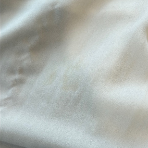 Elegant White Slip Dress - Picture 3 of 3